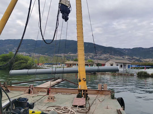 沉管施工
