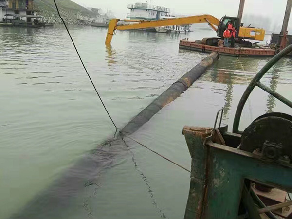 沉管施工