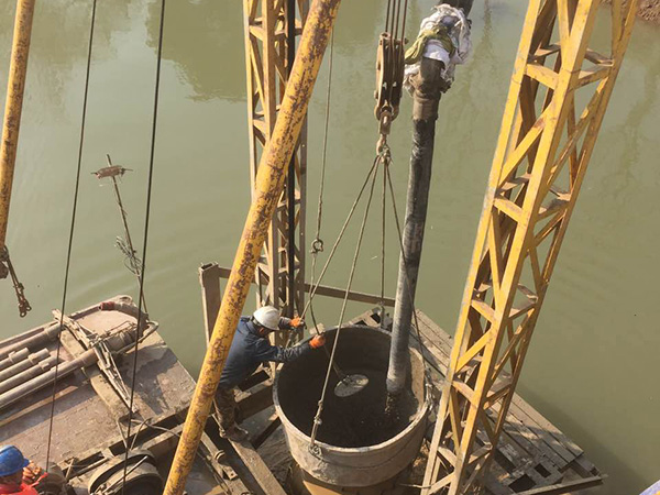 橋墩橋樁水下加固