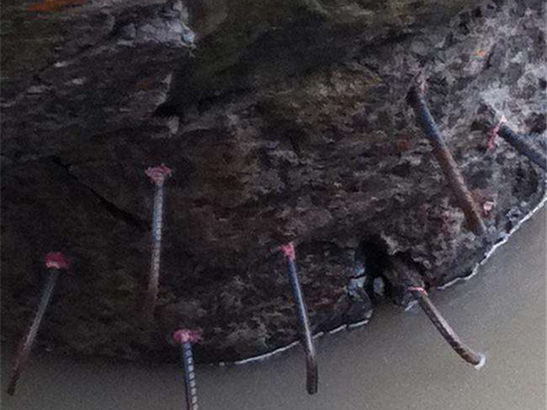 橋墩橋樁水下加固