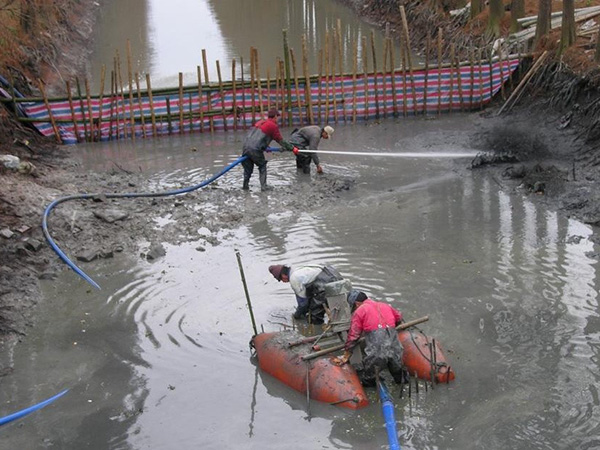 水下清淤