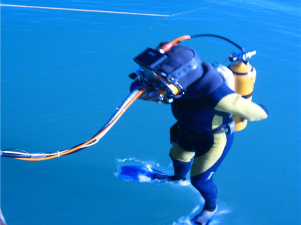 潛水作業(yè)