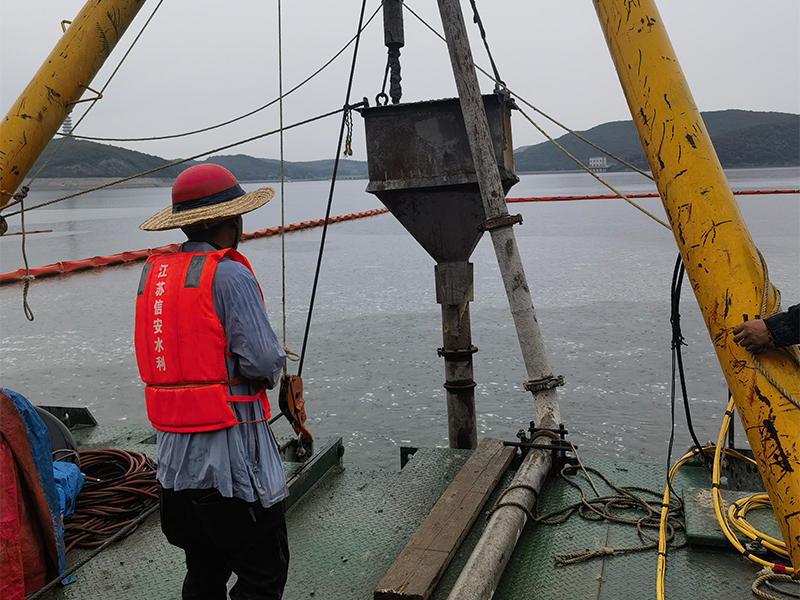 水下澆筑混凝土